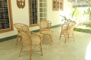 The In Surfhouse Madiha