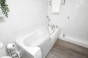 Cosy Home in Central Lincoln - Free Parking