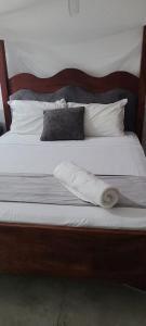 Nayas Haven Studio Bamburi Mwembeni