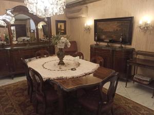 The Royal Apartment Rooms-Luxurious Rooms From JAD