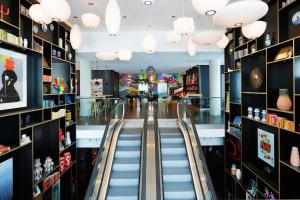 citizenM Paris La Défense