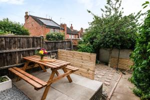 Bright 3BR 2BA Home Close to Lincoln Hospital