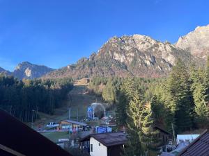 Kalinderu Slope View