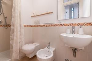 Colosseum Apartment Free Netflix & AC