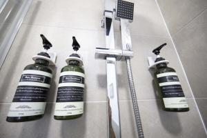 Stylish 2-Bed 2-Bath Flat in Historic Lace Market