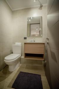 Departamento con gran terraza y hermosa piscina