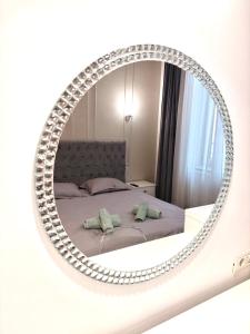 Cris & Ema Luxury Downtown Apartment