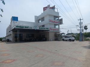 Grand Sangeetham Inn