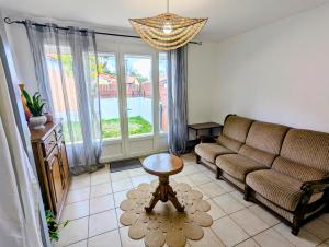 Maison 3 étoiles climatisée, jardin, parking, proche centre et thermes