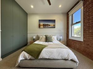 Mylan on Marine - Historic Charm, Modern Heart