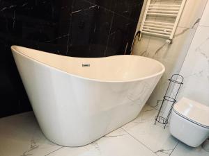 Apartament Premium Kolorowe Garbary 22B z prywatnym miejscem postojowym