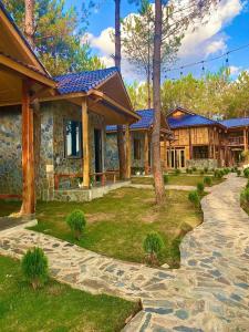 Than Uyên Pineforest Homestay