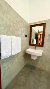 SURF AND COMPANY MADIHA-Guest Home