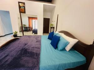 The TJ Lanka