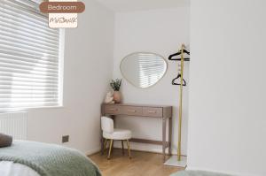 3BR House By MyStayUK Short Lets & Serviced Accommodation Manchester With Free Wifi & Free Parking