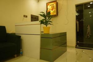 Shri Hari Executive Lodge