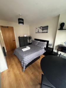 Cosy Private Room with private Bathroom - Your Perfect Gateway!