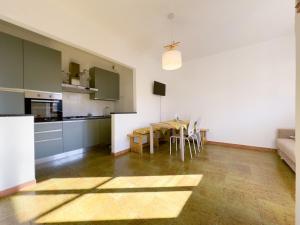 Casa Grecale - Delizioso Appartamento A Soli 300 m Dal Mare Con Giardino Privato E Posto Auto Privato