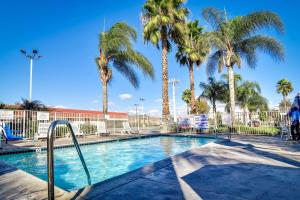 Motel 6-Riverside, CA - South