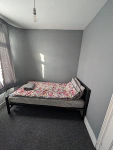 Grangewood Avenue, Rainham, RM13 9PA