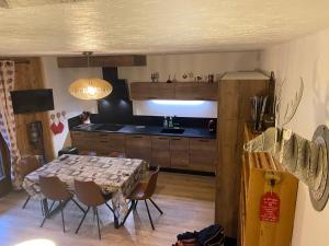 DUPLEX DANS CHALET Résidence Privée