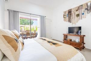 RK3, 2 beds villa 15 min walk to Double Six Beach