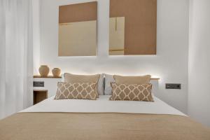 Lovely apartment & balcony by ELE Apartments