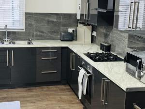 2BR Home Cozy & Comfortable Stay in Accrington