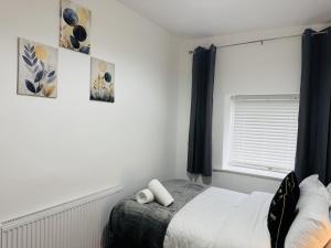 2BR Home Cozy & Comfortable Stay in Accrington