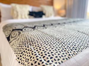 RK5, 2 beds villa 15 min walk to Double Six Beach