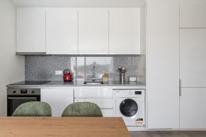 Sunny one bedroom apartment