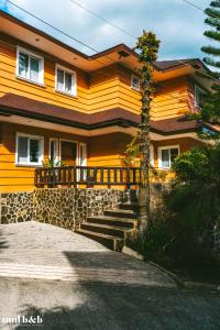 Cedar Home Tagaytay Poolside Stay Taal View