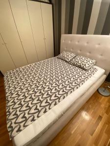 apartman the one - free parking