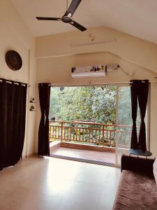 Hillview Escape - Cozy 1bhk apartment