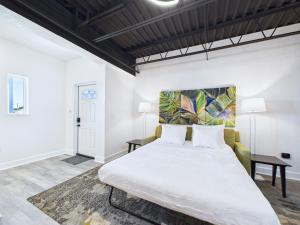 Loft Getaway Near Port & Beach -Unit 203
