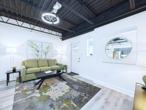 Stylish Loft Minutes from Beach & Port - Unit 204