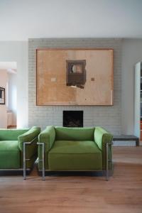 Cottage di design con giardino