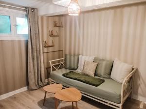 Appartement Jungle Cosy - Bureau & Fibre - 10min du Futuroscope