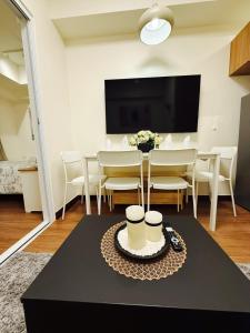 The Camden Place Aesthetic Elegant Condo Unit 15