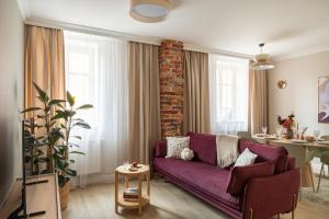 Red Roof Apartments Old Town