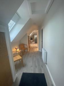 Adalienes Retreat Flat 3