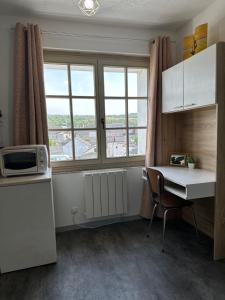 Petit studio rénové en centre ville - Apt8