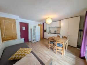 Studio cosy avec grande terrasse, animaux admis, aux pieds des pistes - FR-1-445-142