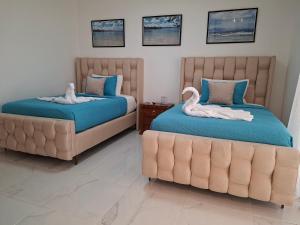 Hermosa villa familiar cucus home beach