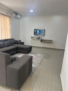 Blue leaf apartments