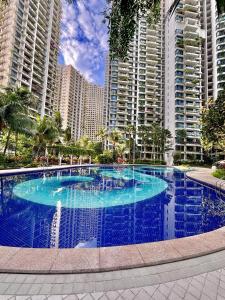 Azure Haven Forest City Pool & Sea View