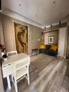 Perfectly located 1 bed apartment - Port of Nice