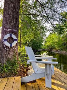 Luxurious Romantic Yurt with Hot Tub in Dripping Springs, Texas