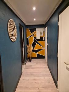 3 bedroom apartment 1 m from RER D, Parking, Wi-Fi, gym