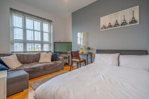Fully Furnished Flat in Holborn